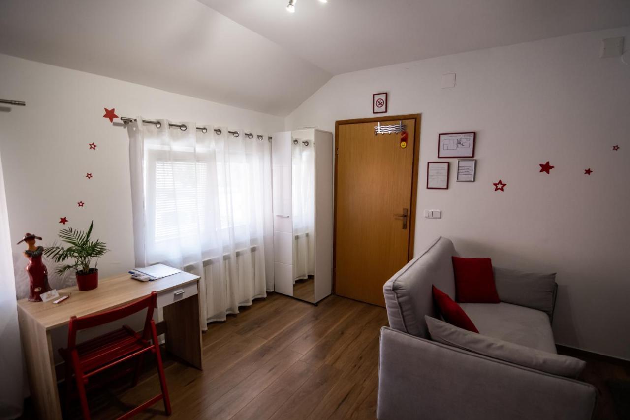 Sunny Day Apartments Sveta Nedjelja  Dış mekan fotoğraf